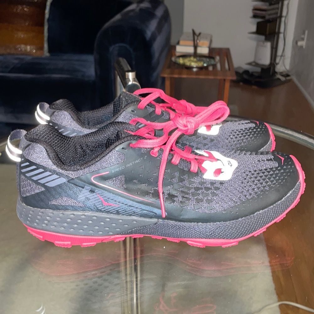 NWOT Rare Hoka ONEONE Trail sneakers/shoes